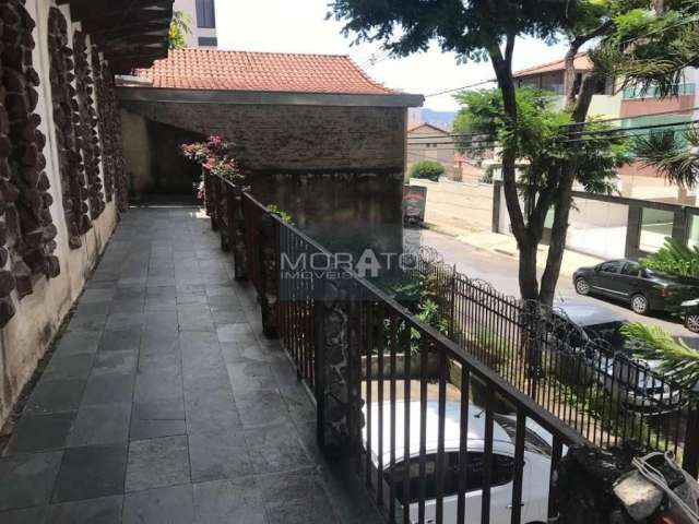 Casa à venda, 4 quartos, 2 suítes, 6 vagas, Glória - Contagem/MG