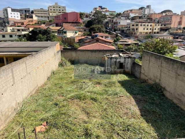 Lote 416m² no Bairro Alvorada, Contagem