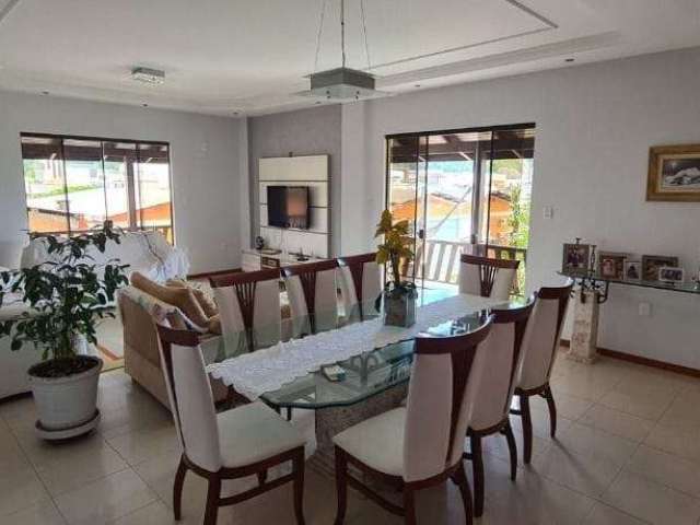 Casa com 6 dormitórios à venda, 750 m² por R$ 3.780.000,00 - Estados - Balneário Camboriú/SC