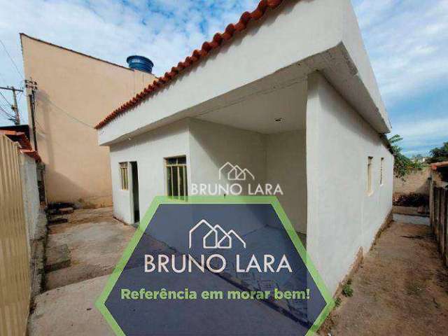 Casa disponível para locação no bairro Três Poderes em Igarapé-MG