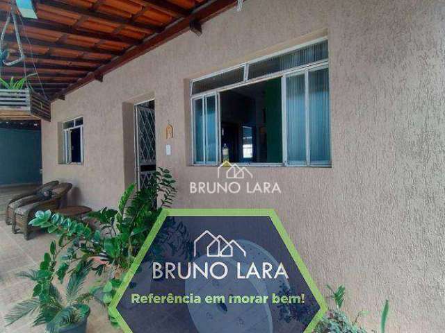 Casa à venda em São Joaquim de Bicas bairro Tereza Cristina.