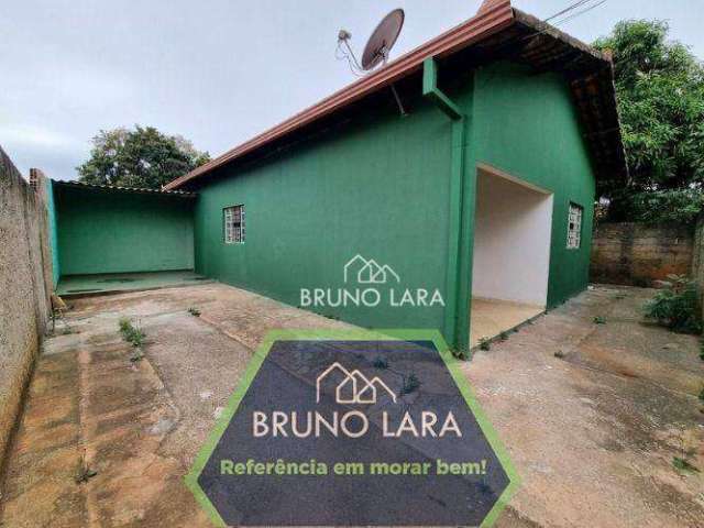 Casa disponível para locação no bairro Canarinho em Igarapé-MG.