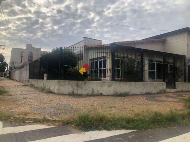 Casa com 5 quartos à venda na Rua Amélia Bueno, 156, Taquaral, Campinas, 224 m2 por R$ 1.100.000