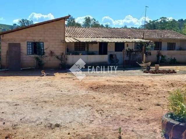 Chácara / sítio com 3 quartos à venda na KM 63 SITIO SANTO ANTÔNIO, 2, Zona Rural, Ouro Fino, 120 m2 por R$ 480.000