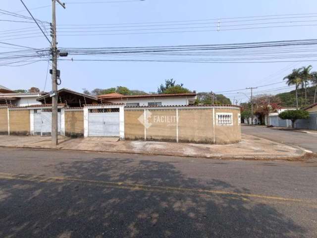 Casa com 3 quartos à venda na Pindamonhangaba, 535, Chácara da Barra, Campinas, 230 m2 por R$ 930.000