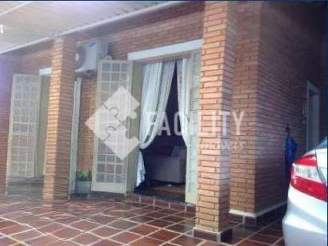 Casa com 3 quartos à venda na Rua Nelson de Souza Bárbara, 376, Jardim Santa Genebra, Campinas, 205 m2 por R$ 690.000