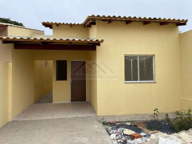 Casa para Venda em Várzea Grande, Ikaray, 2 dormitórios, 1 banheiro, 2 vagas