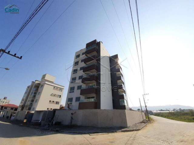 Apartamento 2 dormitórios sendo 1 suite no bairro gravatá, navegantes/sc