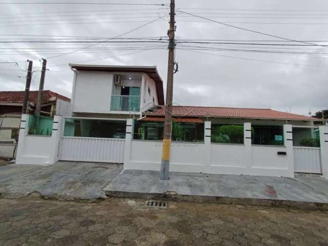 Casa 06 dormitórios à venda, r$ 650.000,00 bairro gravatá em navegantes