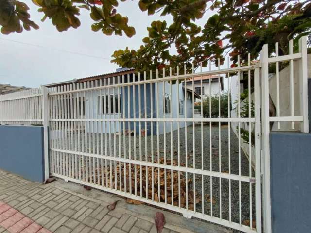 Casa 03 dormitórios à venda, r$ 590.000,00, bairro gravatá em navegantes