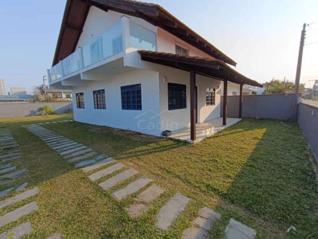 Casa para alugar, r$ 3.500,00 bairro centro navegantes/sc.