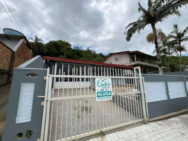 Casa para alugar, r$ 3.200,00 bairro gravatá de penha/sc.