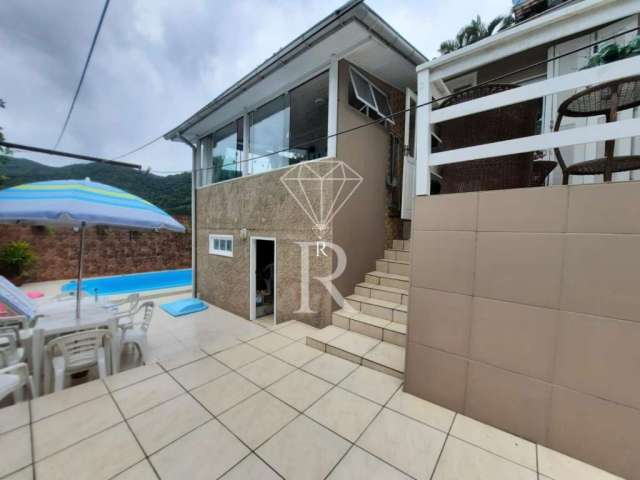 Casa com 2 quartos à venda no Itacorubi, Florianópolis  por R$ 650.000