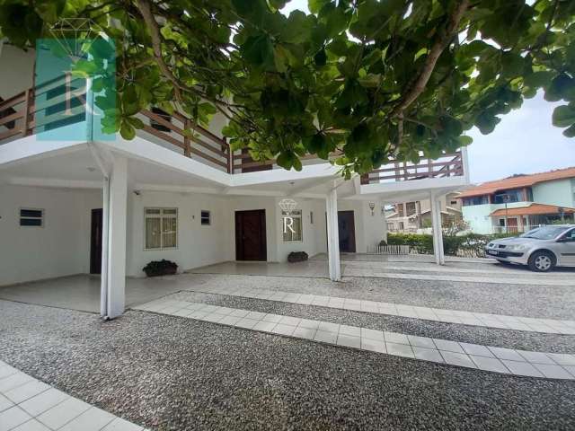 Casa com 16 quartos à venda no Daniela, Florianópolis  por R$ 3.790.000