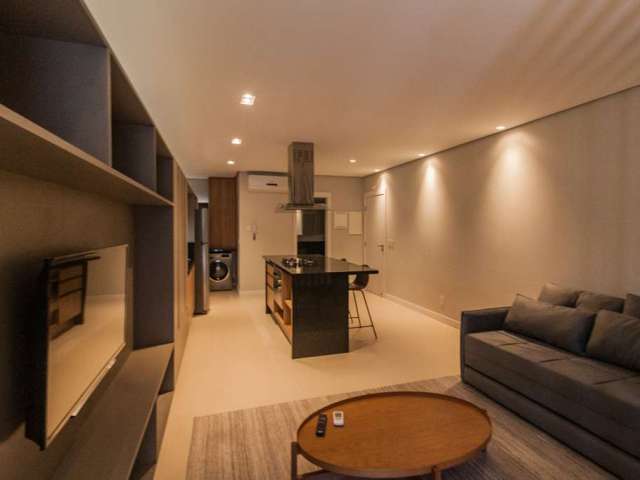 Apartamento com 1 quarto para alugar no Centro, Florianópolis  por R$ 4.800
