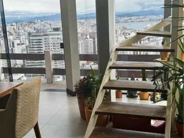 Casa com 2 quartos à venda no Centro, Florianópolis  por R$ 1.389.000