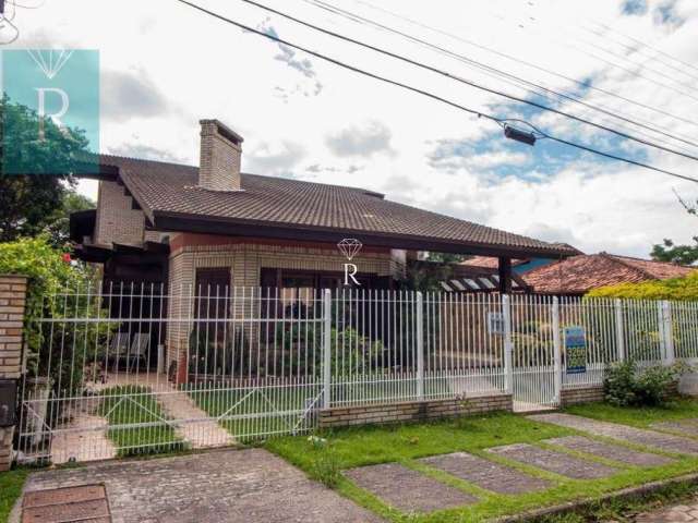 Casa com 5 quartos à venda em Jurerê, Florianópolis  por R$ 4.000.000