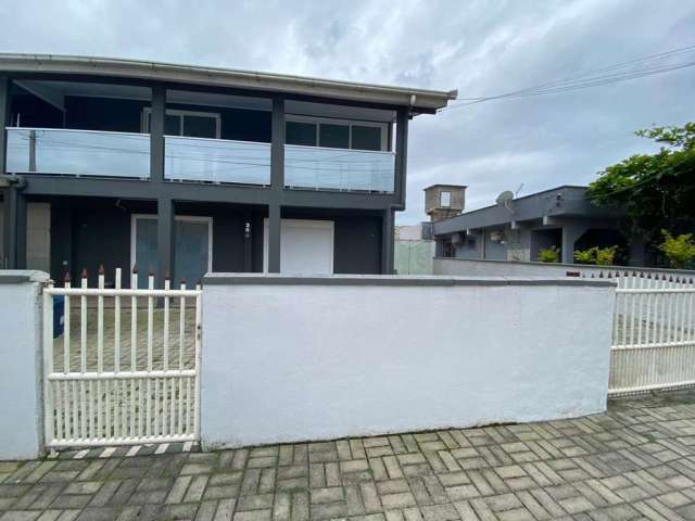 Casa com 2 dormitórios para alugar, 75 m² por R$ 2.500,00/mês - Gravatá - Navegantes/SC