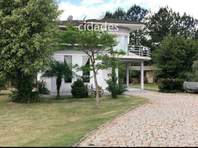 Casa com 4 dormitorios sendo 1 suite em Biguaçu/SC