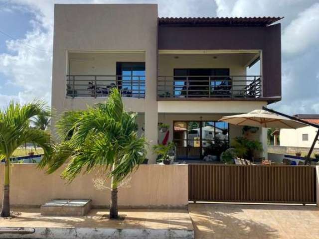 Luxuosa Casa em Condomínio à Venda em Lucena-PB, Bairro Camaçari: 7 Quartos, 6 Suítes, 3 Salas, 1 Banheiro, 1 Vaga, 248m² de Área.