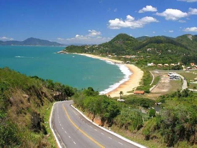 Excelente Terreno à venda no Estaleirinho! Excelente localização!