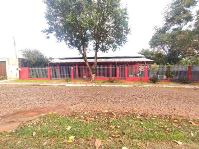 Casa para Venda em Foz do Iguaçu, Jardim Niterói, 3 dormitórios, 1 suíte, 2 banheiros, 2 vagas