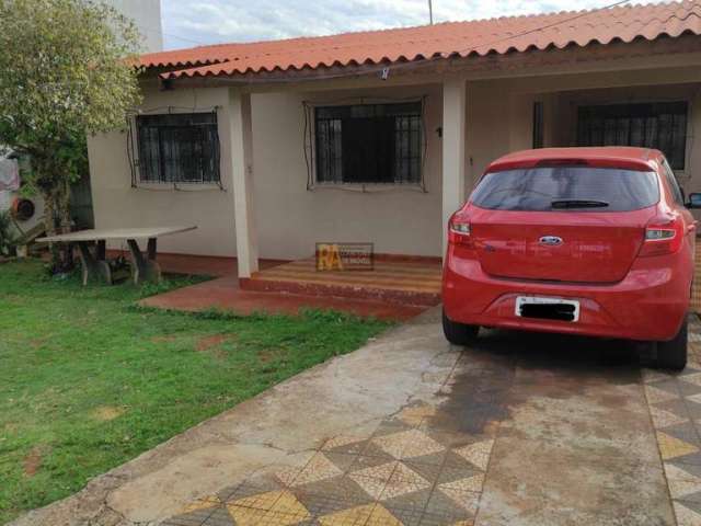 Casa para Venda em Foz do Iguaçu, Loteamento Campos do Iguaçu, 4 dormitórios, 1 banheiro, 2 vagas