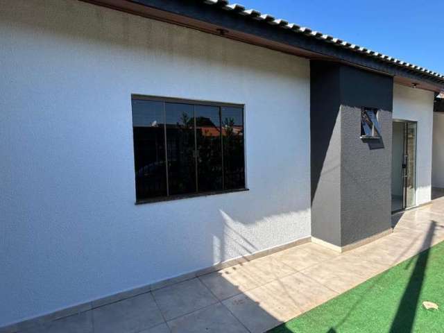 Casa para Venda em Foz do Iguaçu, Três Bandeiras, 3 dormitórios, 1 suíte, 2 banheiros, 2 vagas