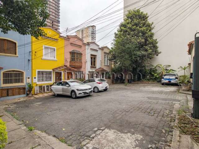 Casa com 2 quartos à venda na Rua Capote Valente, --, Pinheiros, São Paulo, 158 m2 por R$ 1.990.000