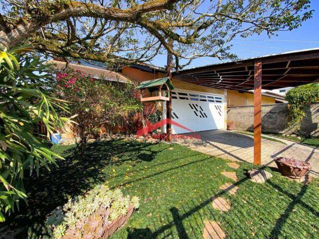 Casa com 3 dormitórios à venda, 176 m² por R$ 850.000,00 - Guanabara - Joinville/SC