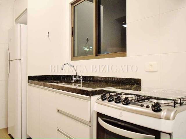 Apartamento com 2 Dormitórios, Suíte, 2 Vagas, no Bigorrilho!