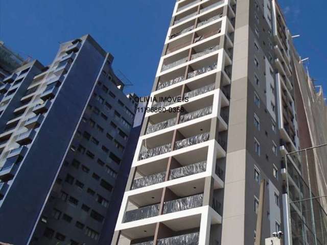 Studio com 31mts, 1 dormitório, 1wc, terraço, sem vaga em Pinheiros a 80m da Rua Oscar Freire.