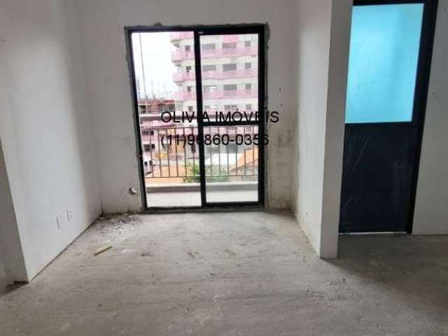 Apartamento a venda com 41mts, 2 dormitórios, 1 wc, terraço a 200m do Metrô Butantã.