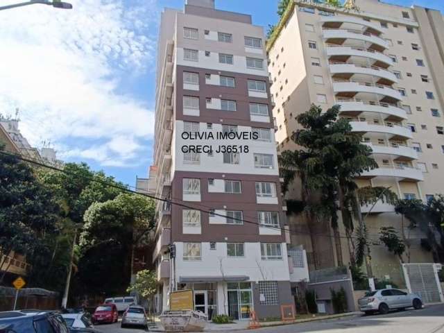 Apartamento a venda com 18mts, terraço ao lado da Av Paulista a 400m do Metrô Trianon Masp