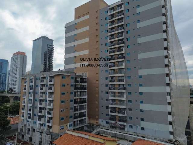 Apartamento a venda com 40mts, 2 quartos, 1 wc, terraço a 800m do Metrô Campo Belo.