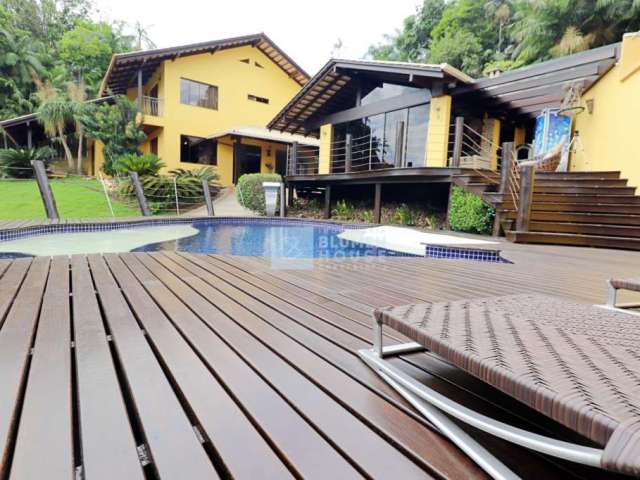 Casa com 3 quartos à venda na Rua Heinrich Hemmer, 2526, Badenfurt, Blumenau, 520 m2 por R$ 1.590.000