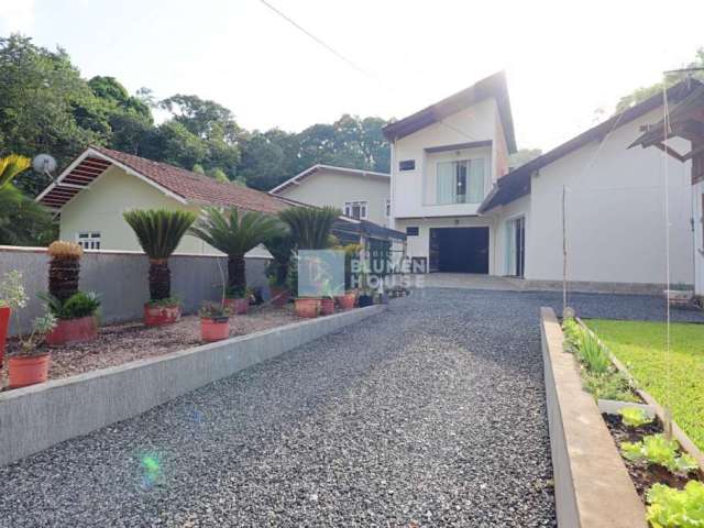 Casa com 2 quartos à venda no Velha Central, Blumenau , 200 m2 por R$ 650.000