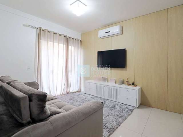 Apartamento com 2 quartos à venda na Rua José Tomio, 253, Fortaleza, Blumenau, 82 m2 por R$ 349.000