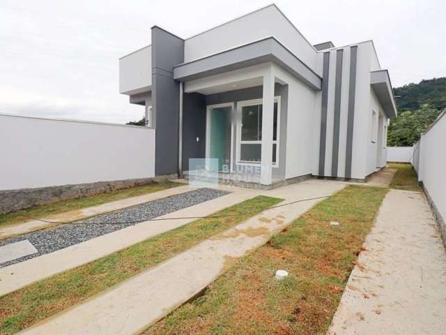 Casa com 2 quartos à venda no Fortaleza Alta, Blumenau  por R$ 420.000