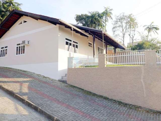 Casa com 3 quartos à venda no Itoupava Central, Blumenau , 137 m2 por R$ 525.000