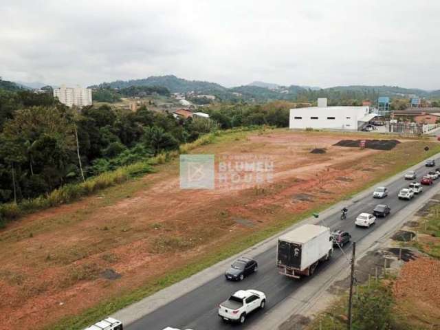 Terreno à venda no Itoupava Central, Blumenau  por R$ 11.901.000