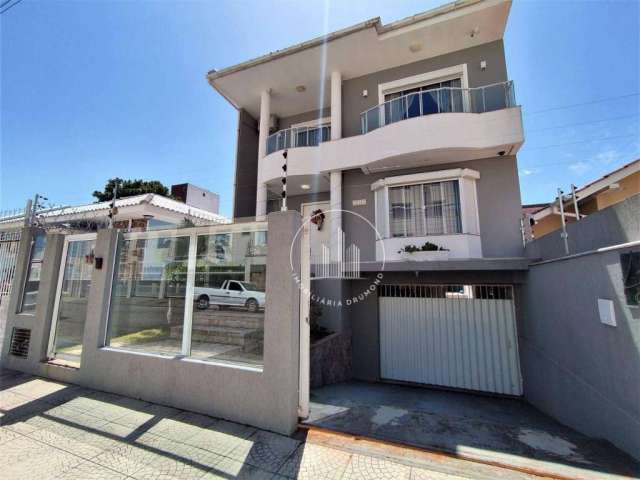 Linda casa  moderna e ampla bem construída jardim atlântico - florianópolis - sc  .