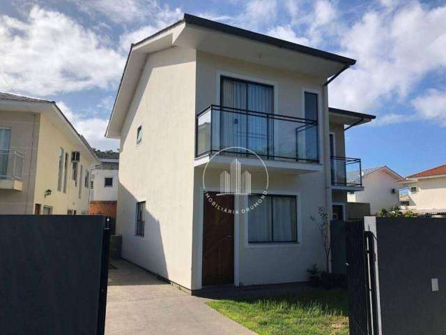 Sobrado com 2 dormitórios à venda, 90 m² por R$ 360.000,00 - Potecas - São José/SC