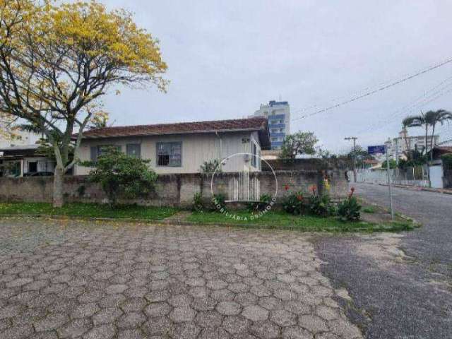 Terreno à venda, 300 m² por R$ 480.000,00 - Barreiros - São José/SC