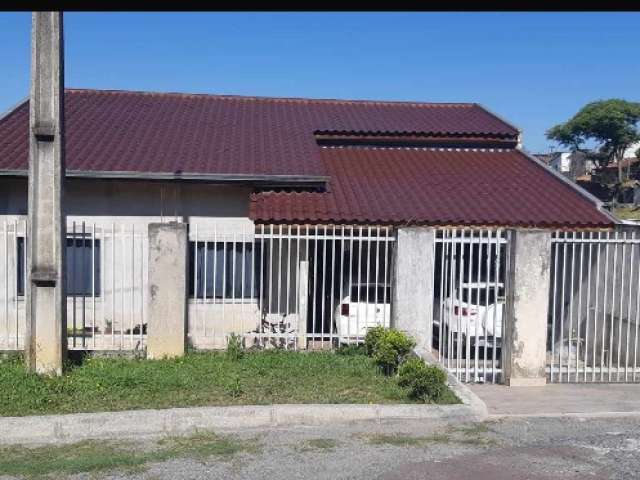 Ótima casa com terreno