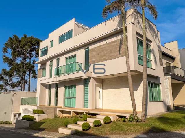 Casa alto padrão com 4 suítes, 285m² privativos, 2 vagas de garagem, no Bacacheri, Curitiba - PR.