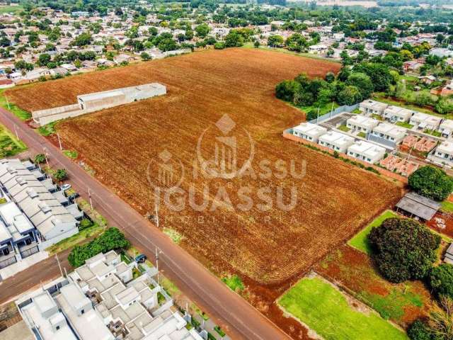 Terreno com 3.000m  no Jardim São Roque próximo ao Supermercado Consalter