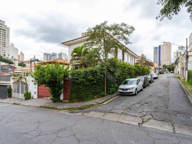 Casa com 3 quartos à venda na Rua Saramenha, 63, Perdizes, São Paulo por R$ 1.900.000