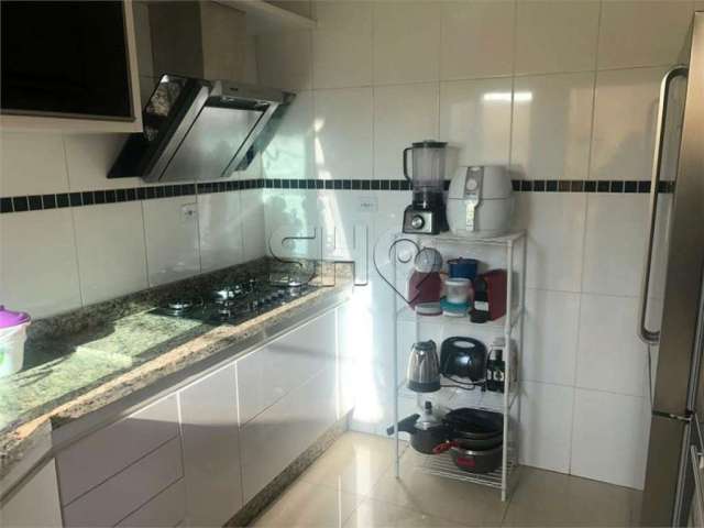 Casa em condomínio fechado com 3 quartos à venda na Rua Candeeiro, 299, Vila Nova Mazzei, São Paulo por R$ 550.000