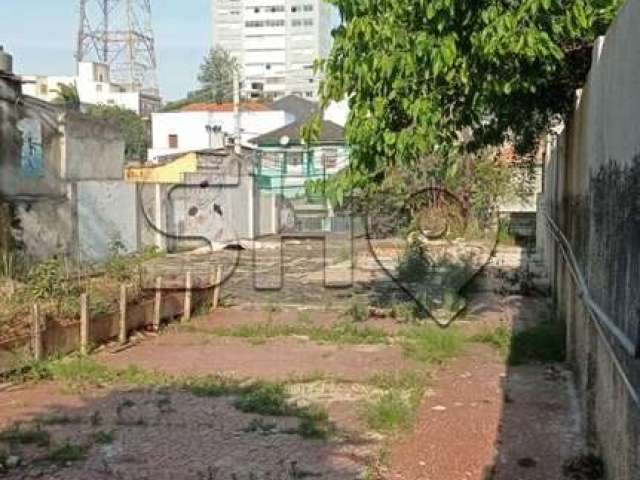 Terreno à venda na Rua Apinajés, 1544, Perdizes, São Paulo por R$ 4.040.000